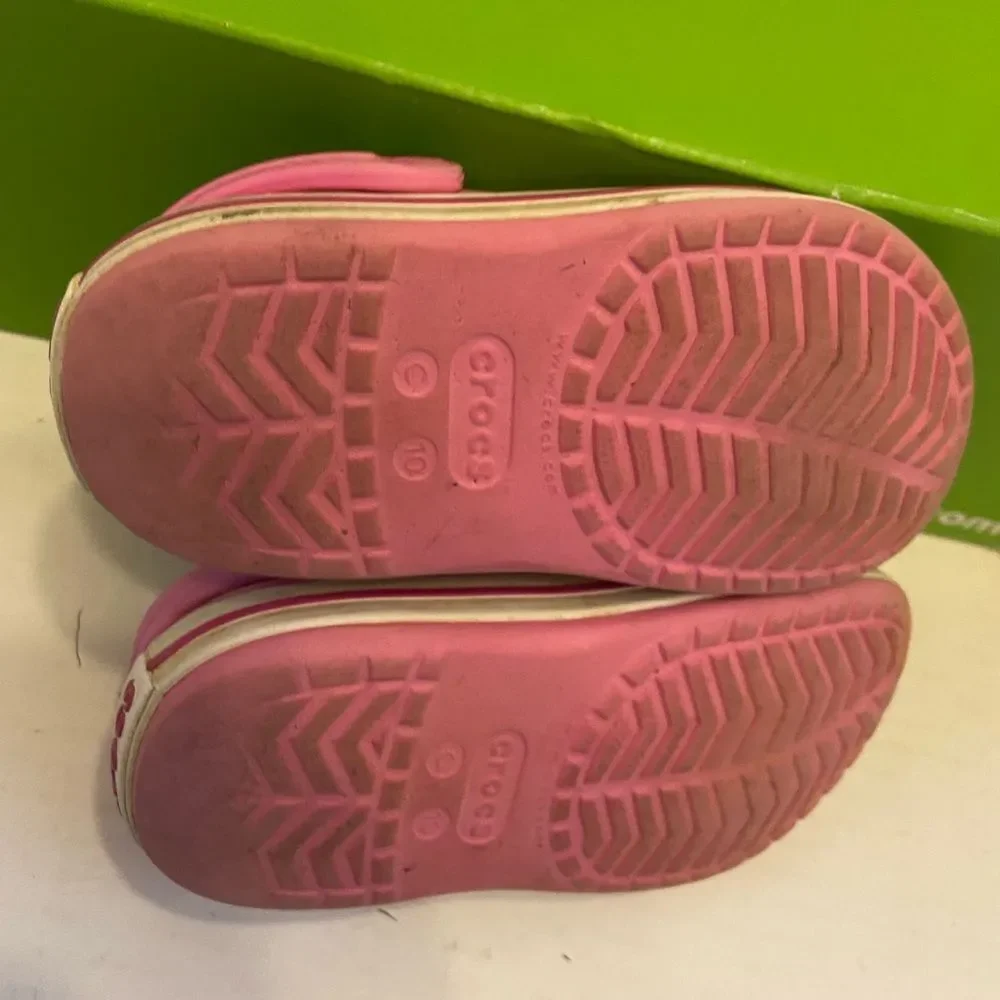 CROCS minor discoloration